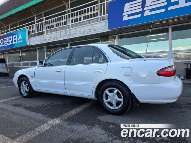 Hyundai Marcia 1995 — photo 2