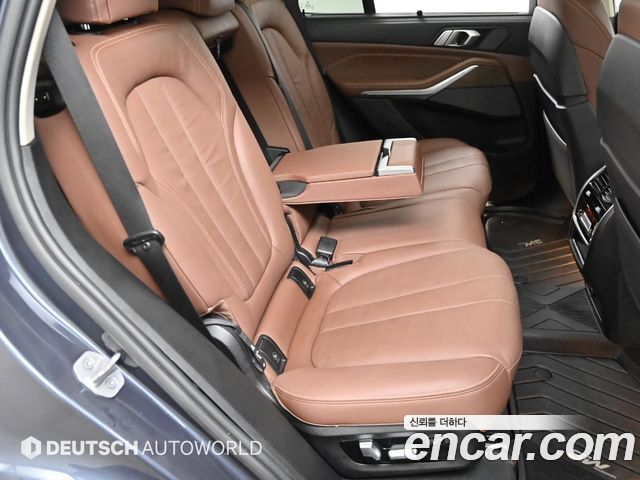 BMW X5 2021 — photo 12