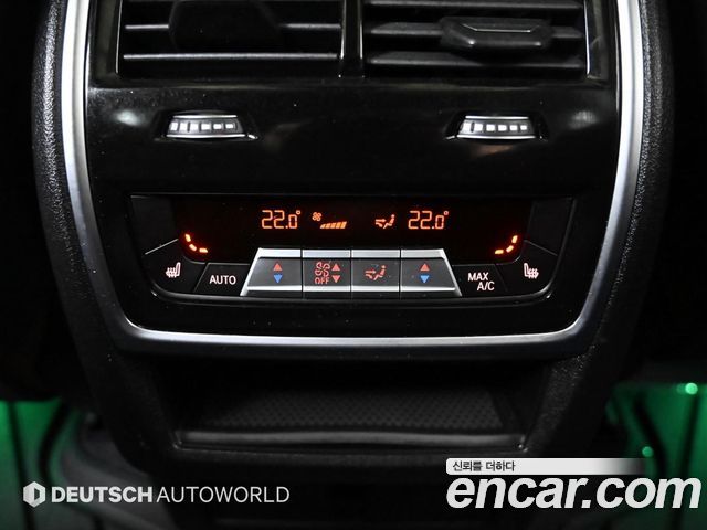BMW X5 2021 — photo 16