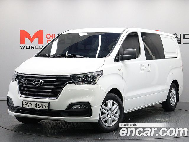 Hyundai Starex 2021 — photo 1