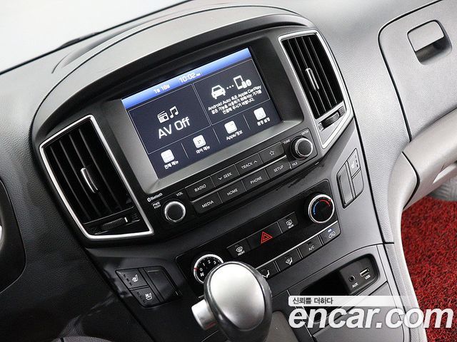 Hyundai Starex 2021 — photo 8