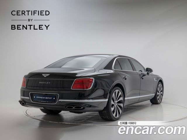 Bentley Flying Spur 2024 — photo 4