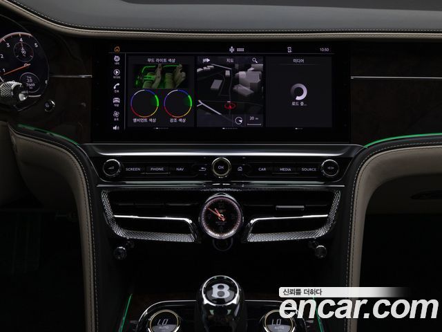 Bentley Flying Spur 2024 — photo 11