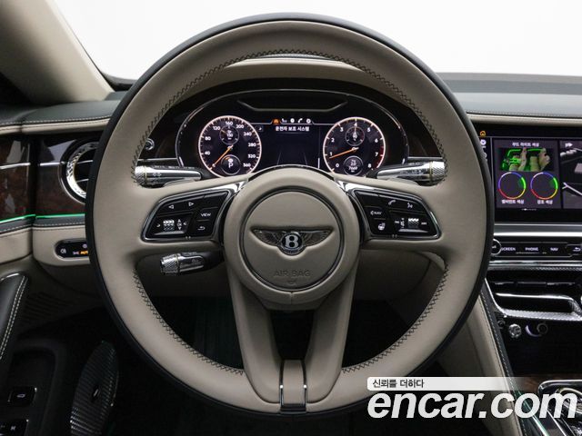 Bentley Flying Spur 2024 — photo 20