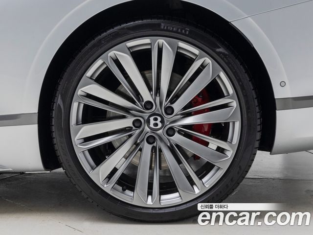 Bentley Continental 2025 — photo 5