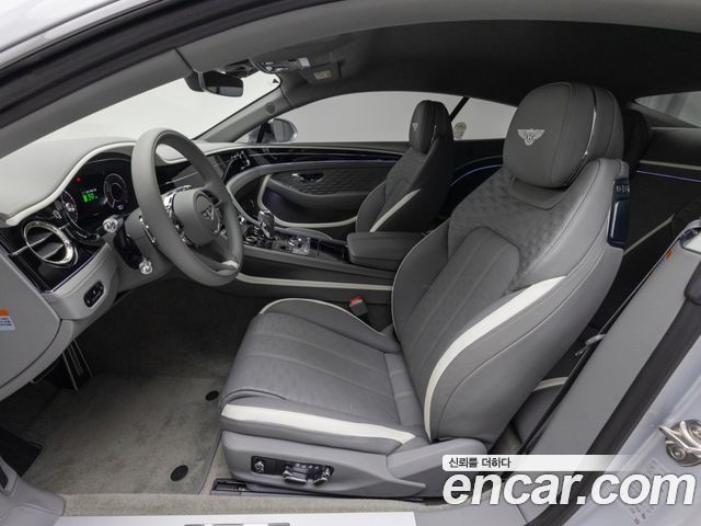 Bentley Continental 2025 — photo 10