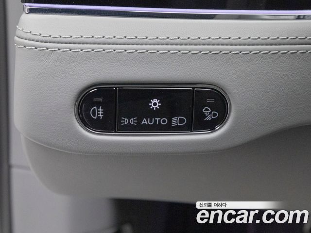 Bentley Continental 2025 — photo 14