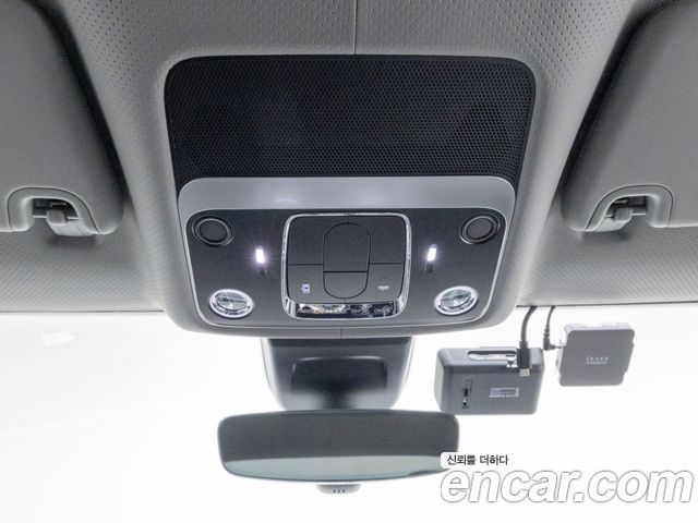 Bentley Continental 2025 — photo 16