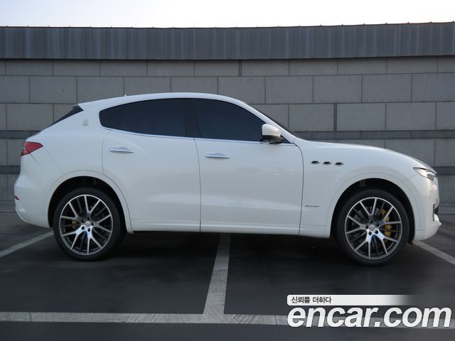 Maserati Levante 2018 — photo 5