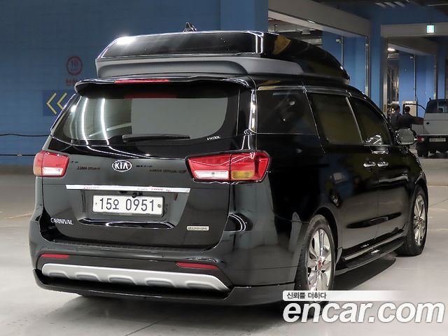 Kia Canival 2016 — photo 4
