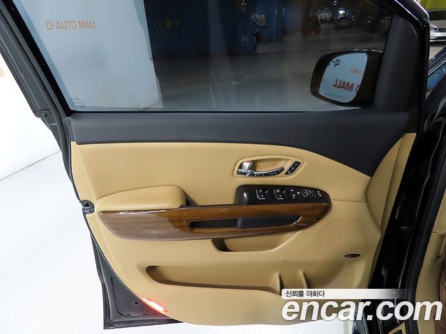 Kia Canival 2016 — photo 14