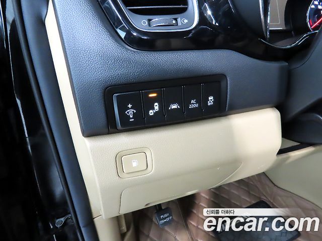 Kia Canival 2016 — photo 15