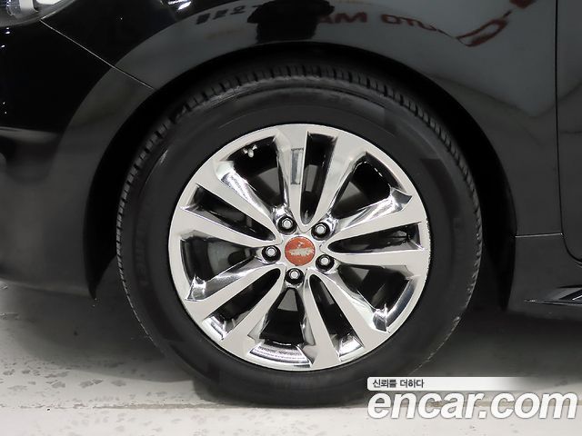 Kia Canival 2016 — photo 20