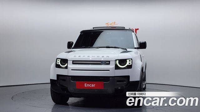 Land Rover Defender 2023 — photo 3