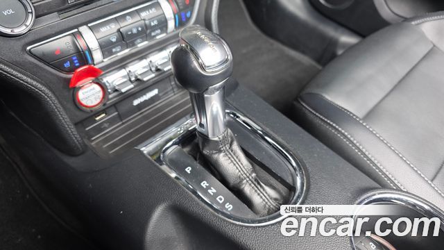 Ford Mustang 2016 — photo 9