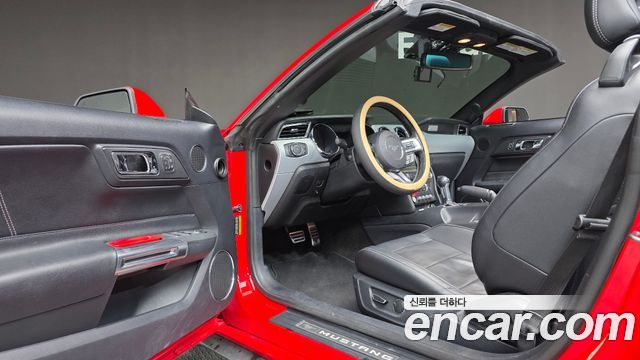 Ford Mustang 2016 — photo 11