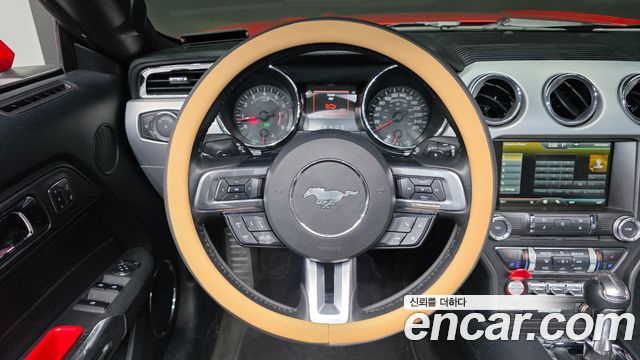 Ford Mustang 2016 — photo 14
