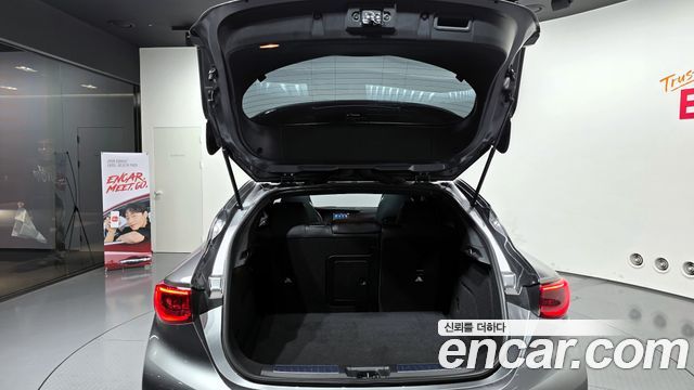 Infiniti Q30 2017 — photo 20