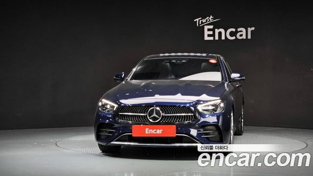 Mercedes-Benz E-Class 2021 — photo 3