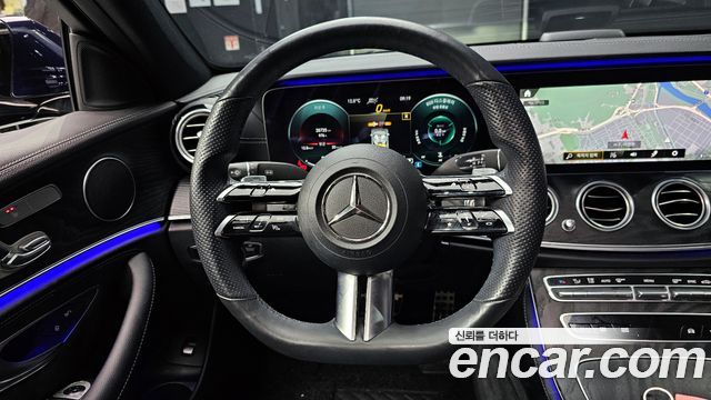 Mercedes-Benz E-Class 2021 — photo 13