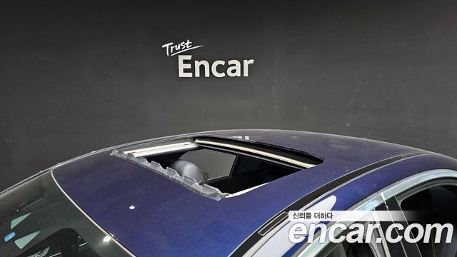 Mercedes-Benz E-Class 2021 — photo 19