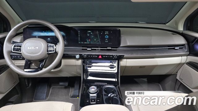 Kia Canival 2023 — photo 7