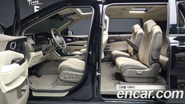 Kia Canival 2023 — photo 10
