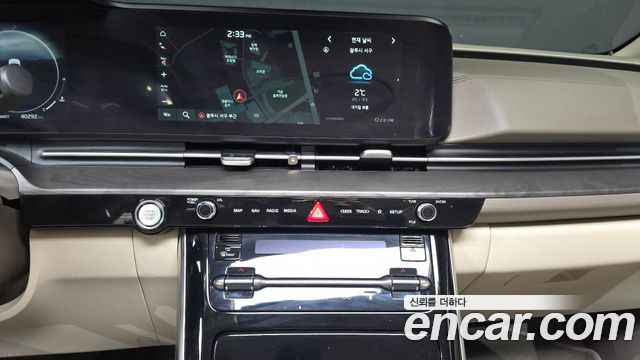 Kia Canival 2023 — photo 14