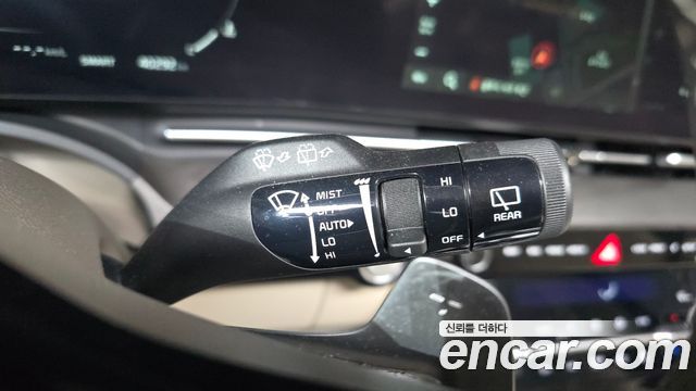 Kia Canival 2023 — photo 18