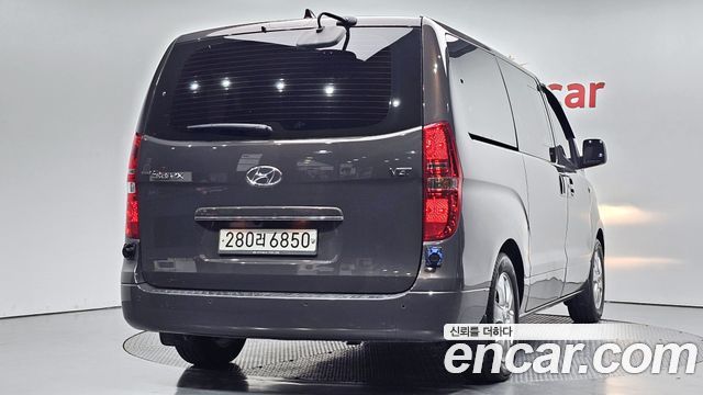 Hyundai Starex 2019 — photo 2
