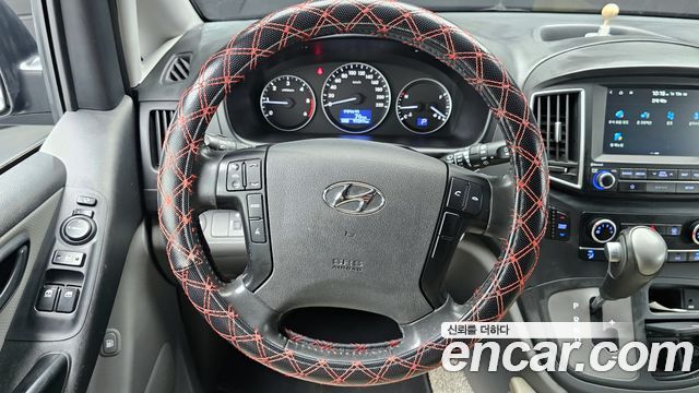 Hyundai Starex 2019 — photo 14