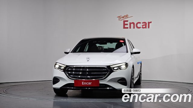 Mercedes-Benz E-Class 2026 — photo 3