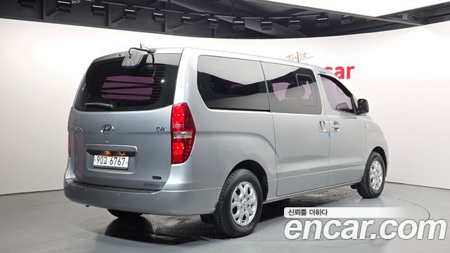 Hyundai Starex 2014 — photo 2