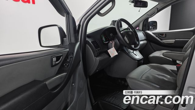 Hyundai Starex 2014 — photo 11