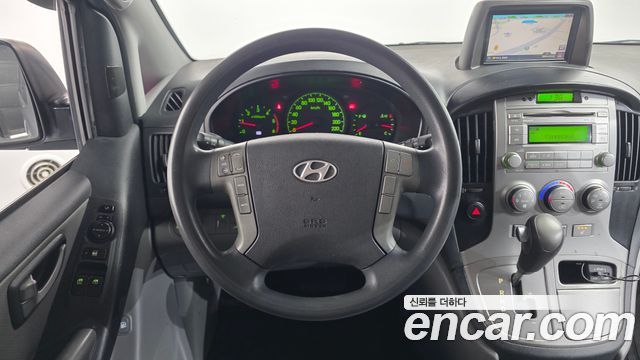 Hyundai Starex 2014 — photo 13