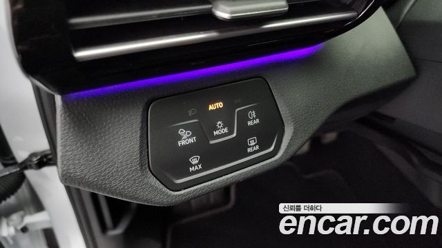 Volkswagen ID.4 2022 — photo 17