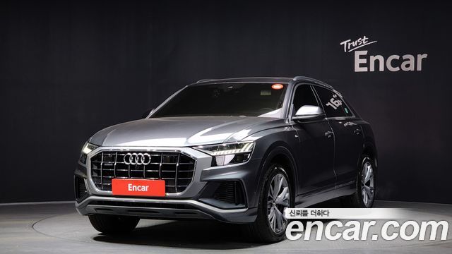 Audi Q8 2020 — photo 1