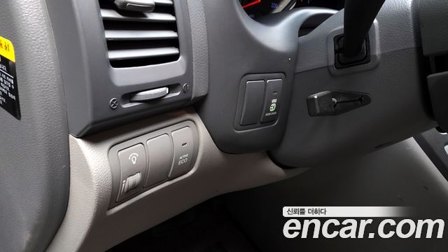 Kia Canival 2013 — photo 19