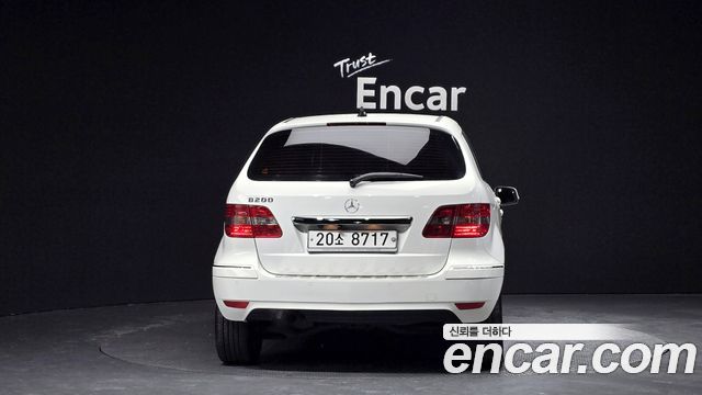 Mercedes-Benz B-Class 2010 — photo 4