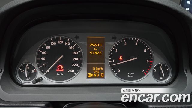 Mercedes-Benz B-Class 2010 — photo 8