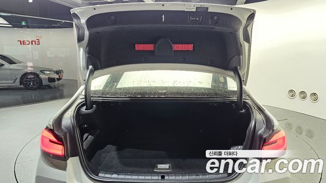 BMW 5-Series 2021 — photo 20