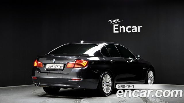 BMW 5-Series 2016 — photo 2