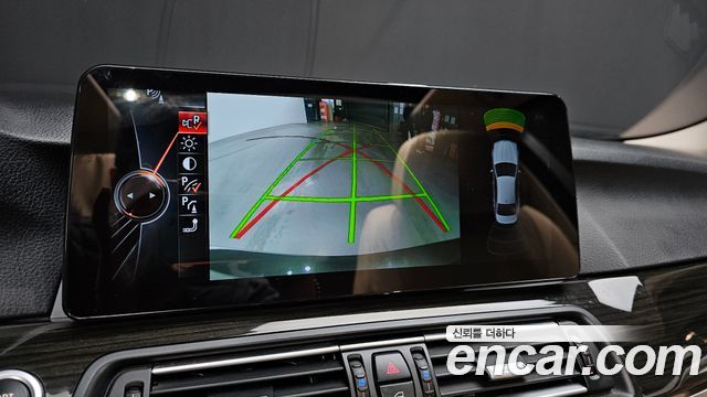 BMW 5-Series 2016 — photo 15