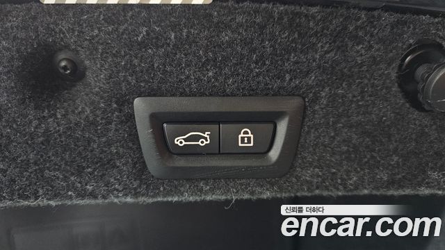 BMW 5-Series 2016 — photo 20