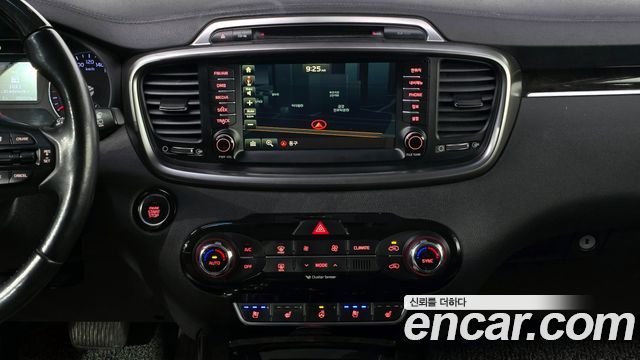 Kia Sorento 2015 — photo 17