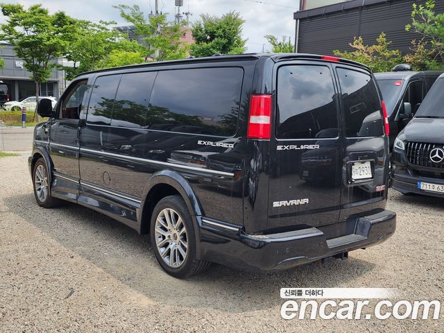 GMC Savana 2019 — photo 2