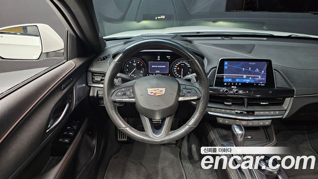 Cadillac CT4 2020 — photo 13