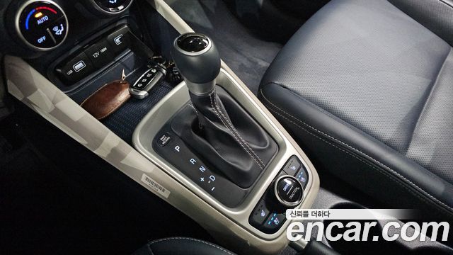 Hyundai Venue 2022 — photo 9