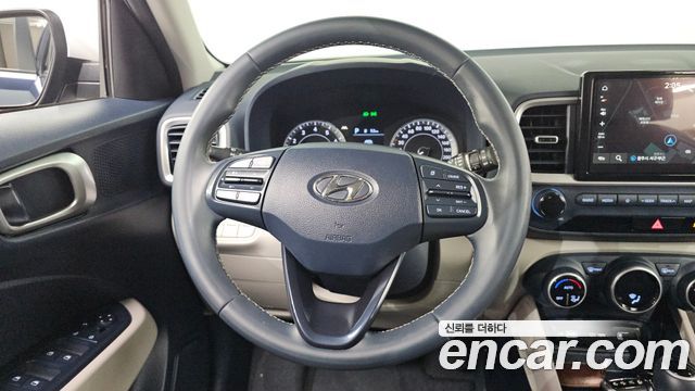 Hyundai Venue 2022 — photo 11