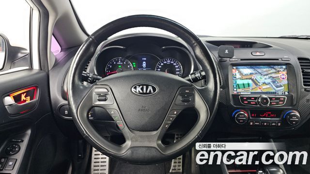 Kia K3 2013 — photo 14